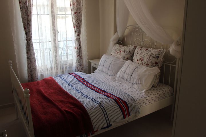 Room 18 of 37