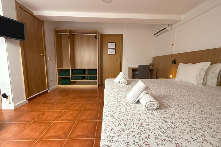 Room 107 of 157