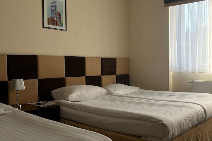 Room 21 of 60