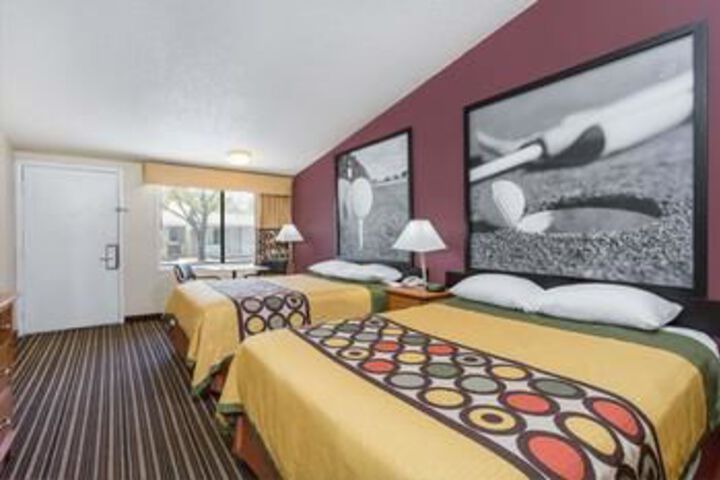 Room 10 of 49