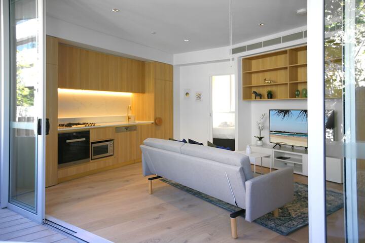 Room 9 of 19