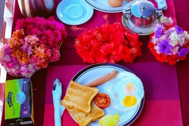 Dining Photos