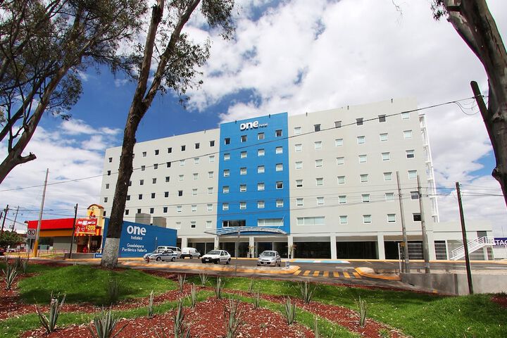 Hotel 62 of 64
