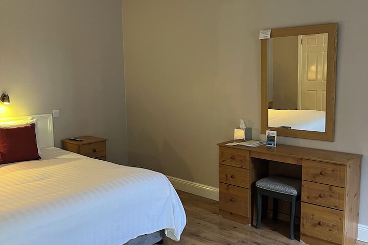 Room 10 of 39