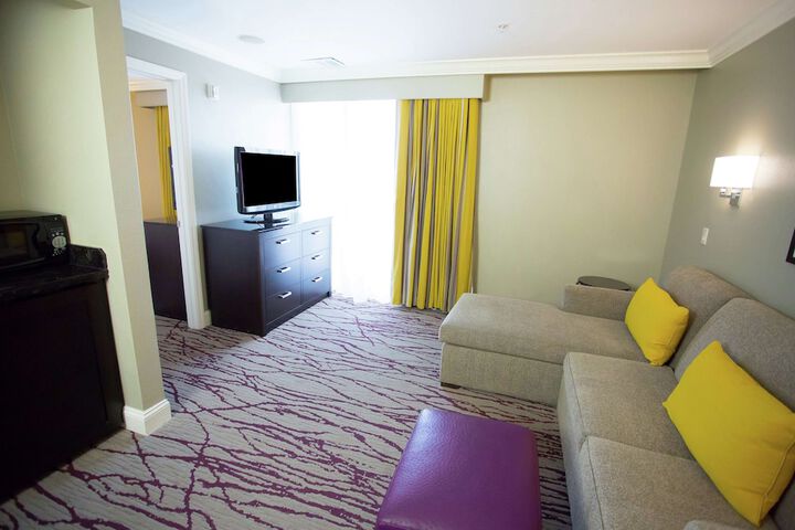 Room 27 of 61