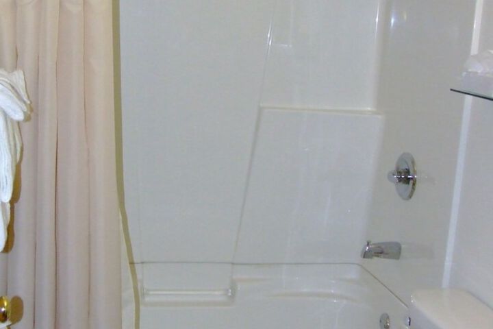 Room 7 of 15