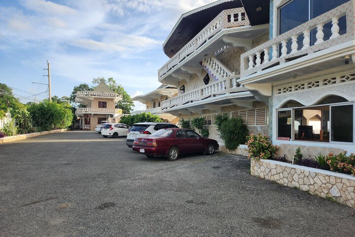 Hotel 47 of 79
