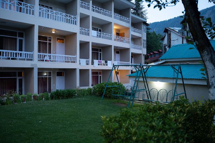 Hotel 37 of 38