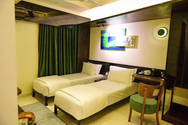 Room 19 of 44