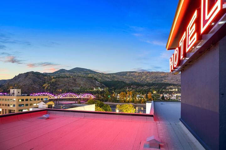 Hotel 42 of 42