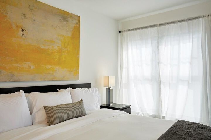 Room 2 of 94