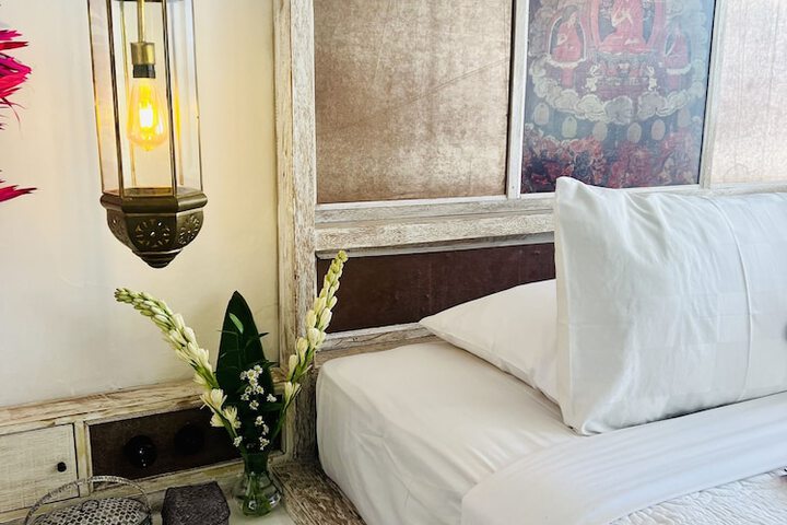 Room 9 of 26