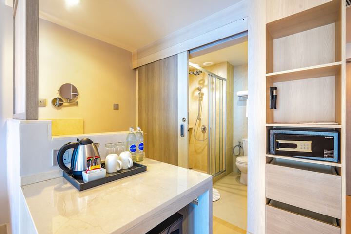 Room 58 of 220