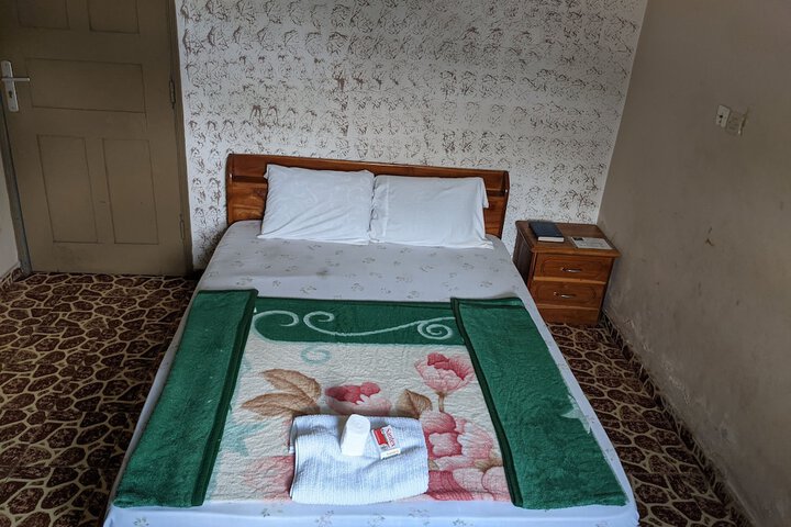 Room 5 of 21