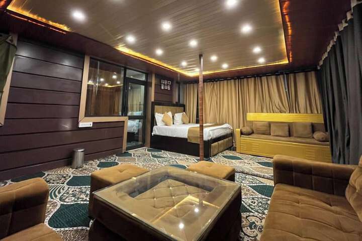Room 45 of 92