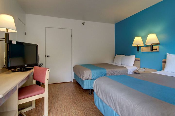 Room 31 of 69