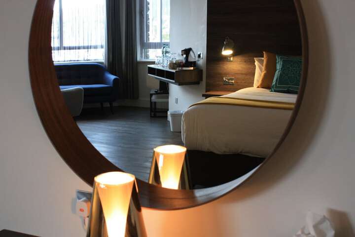Room 12 of 35
