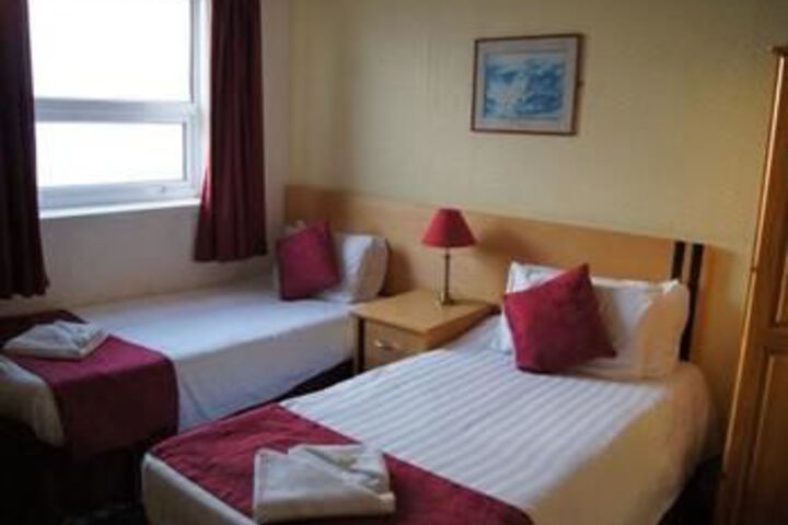 Room 32 of 58