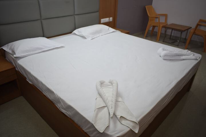 Room 4 of 20