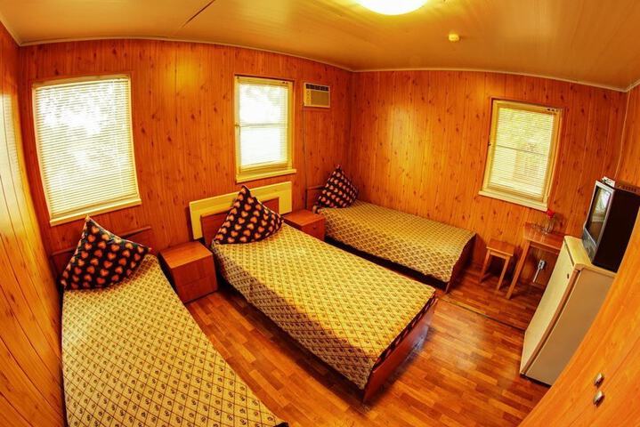 Room 28 of 45