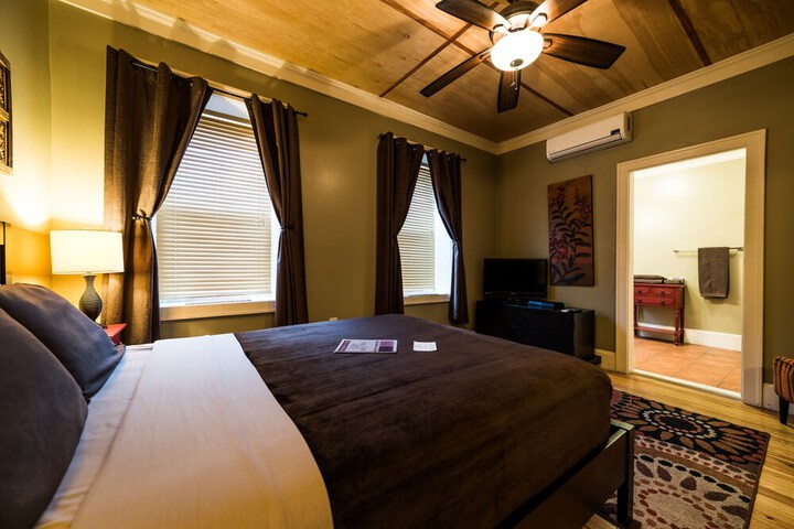 Room 20 of 68
