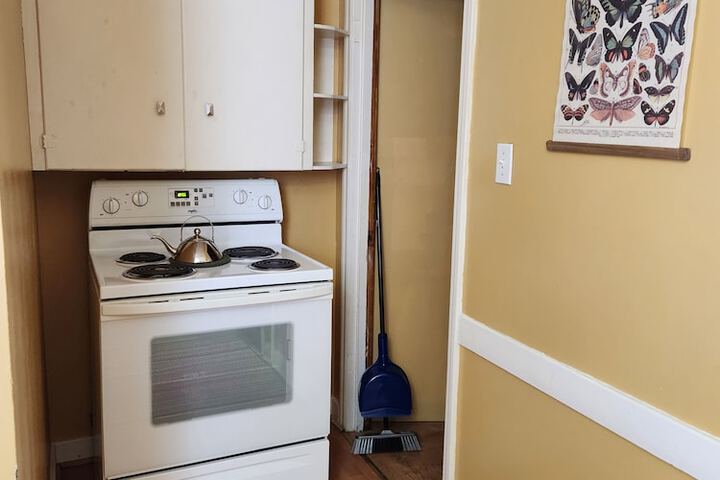 Room 11 of 31