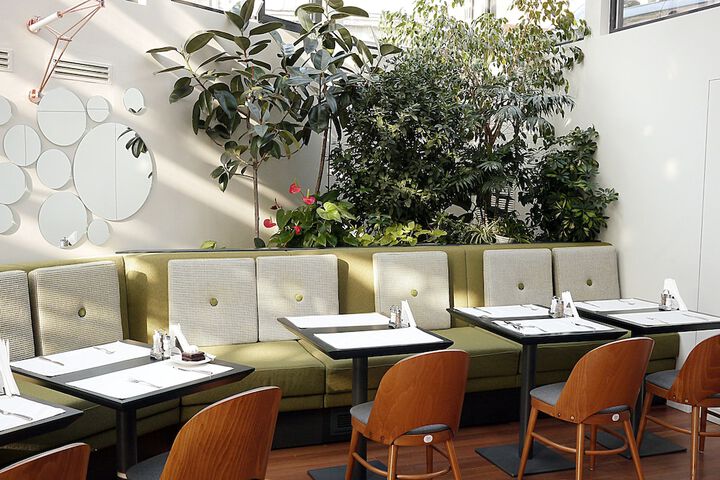 Food court