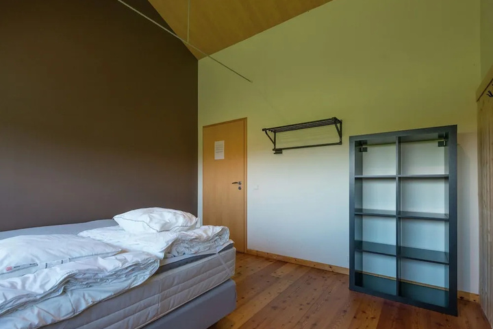 Room 5 of 23