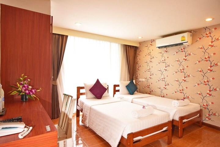 Room 34 of 92