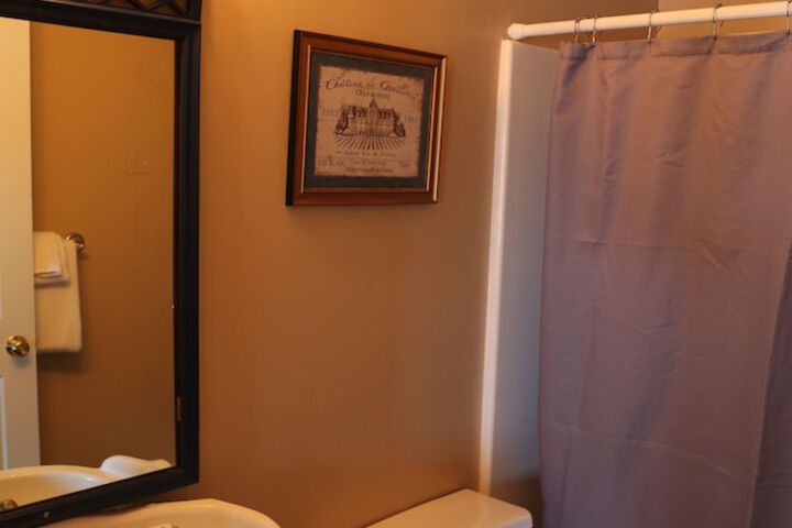 Room 32 of 54