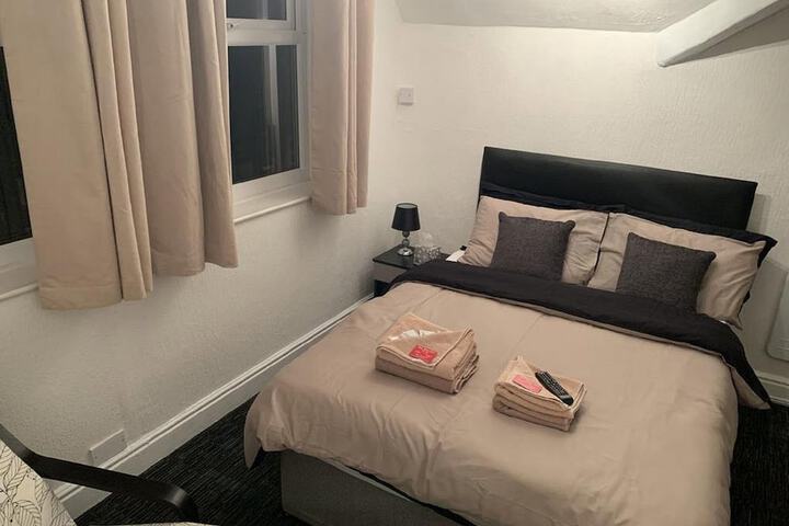 Room 16 of 26