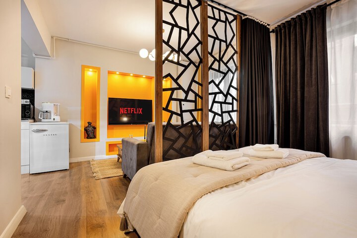 Room 3 of 55