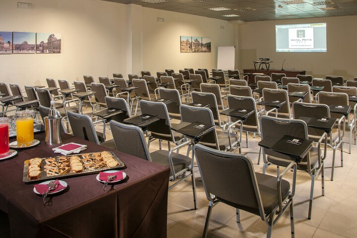 Meeting facility