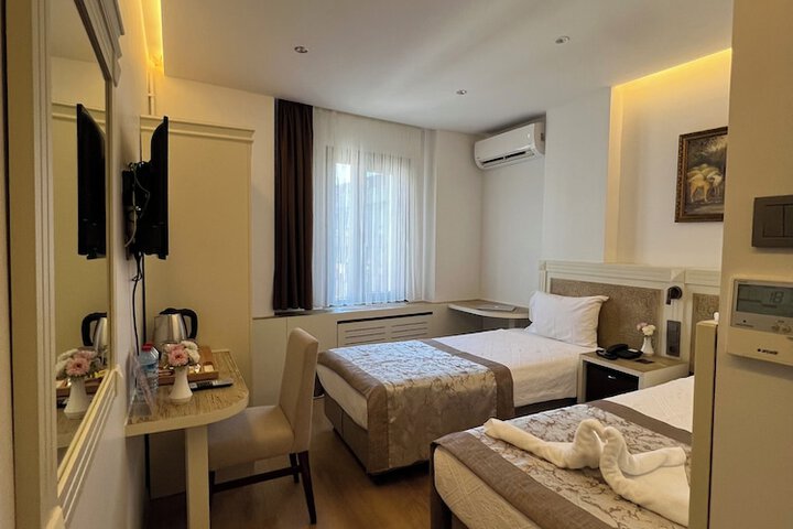 Room 18 of 53