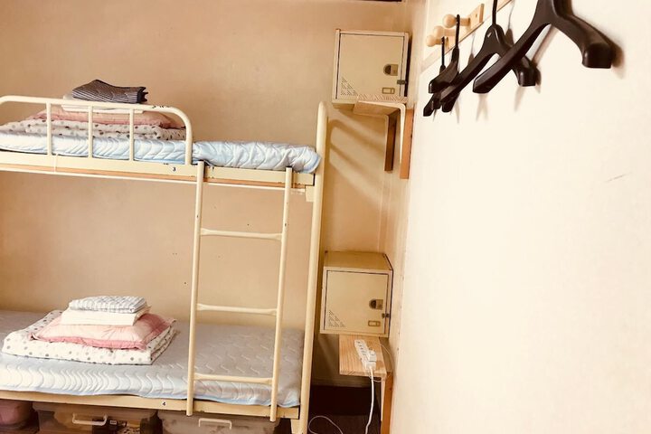 Room 8 of 52