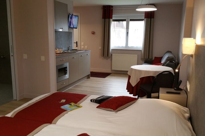 Room 9 of 54