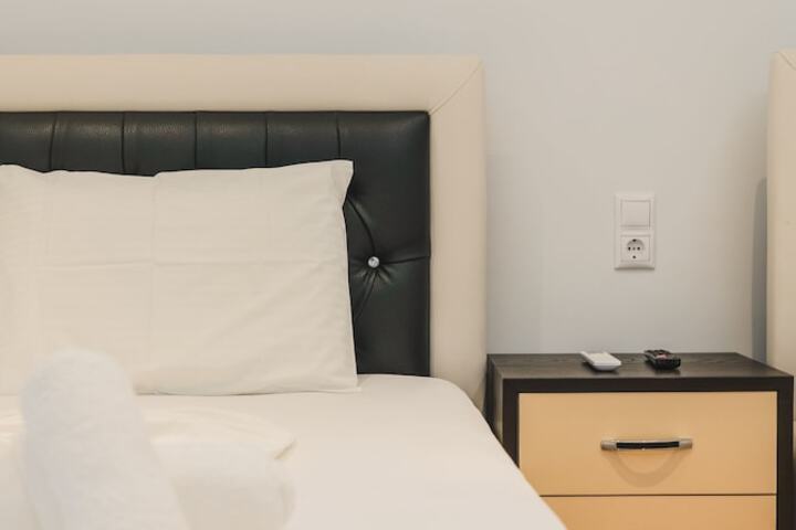 Room 16 of 45