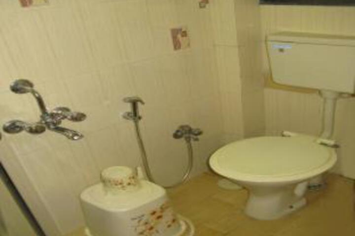 Royal Residency Hotel