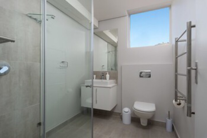 Room 3 of 16