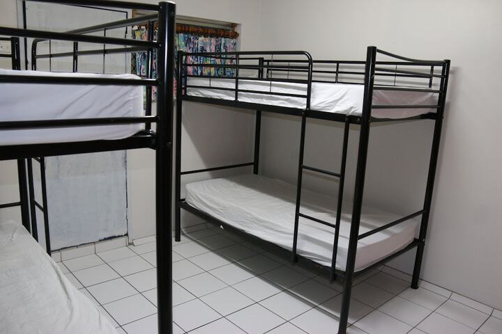 Room 7 of 10