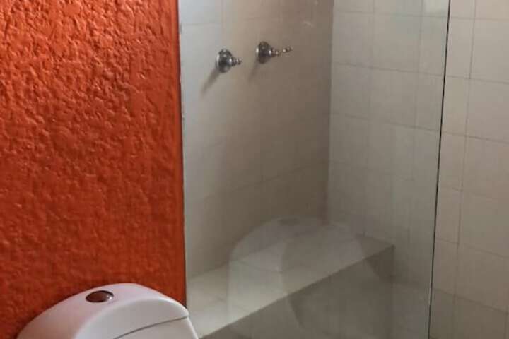 Room 7 of 14