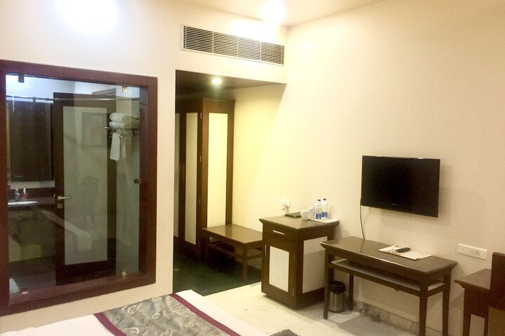 Room 37 of 288