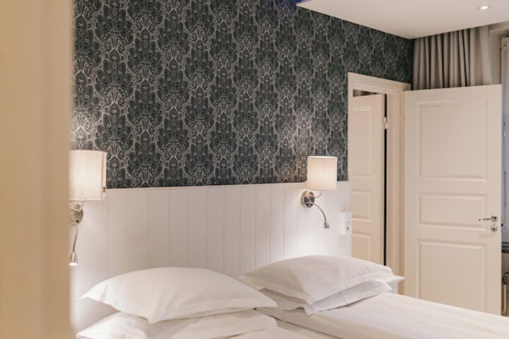 Room 44 of 72