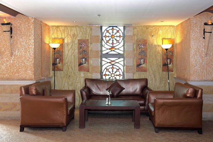Hotel 3 of 39