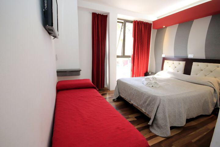 Room 15 of 38