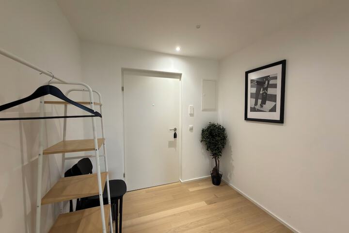 Room 12 of 17