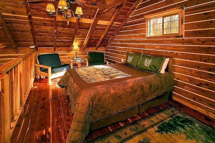 Room 4 of 19