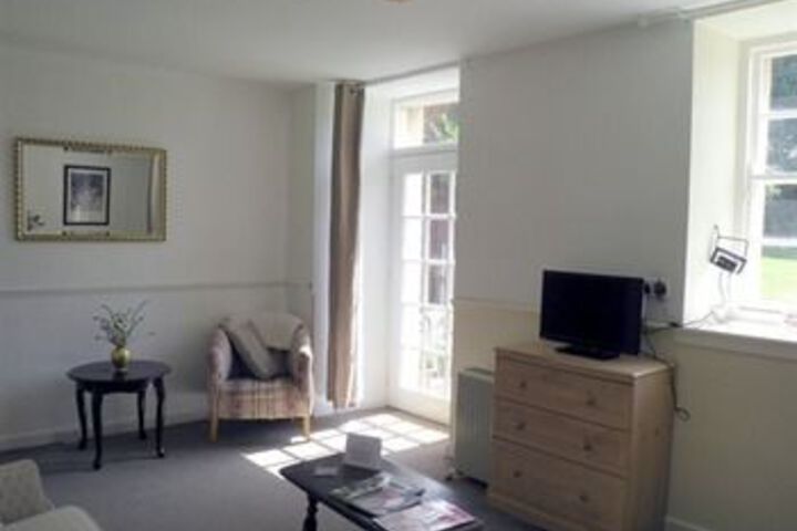 Room 18 of 18
