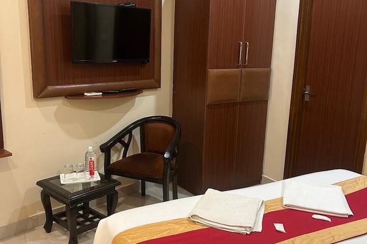 Room 20 of 35