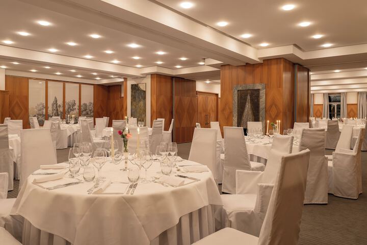 Ballroom/Hall 95 of 125